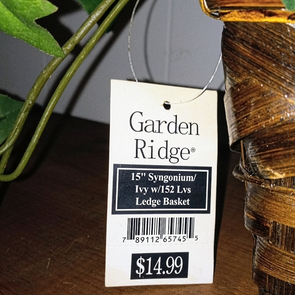 NWT Artificial Plant Basket - Picture 8 of 9